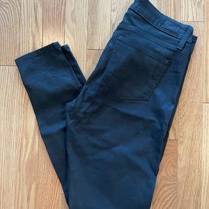 PAIGE - Black, skinny, coated leather - 27